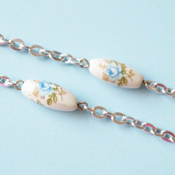 Vintage Emmons 1970s Blue Floral Bead Chain Necklace – Silver Tone 36” Length - Picture 3 of 5